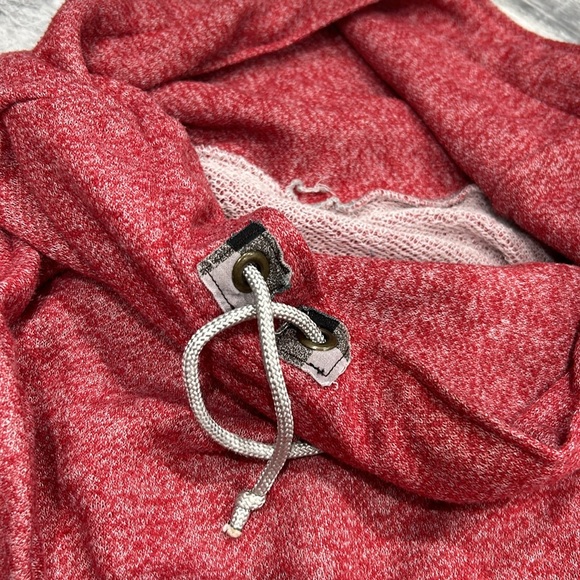 Cowl Neck Lightweight Sweatshirt Red with Side buttons - Picture 6 of 6